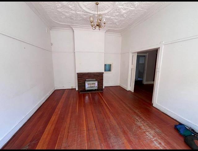 2 BEDROOM HOUSE FOR SALE IN KENSINGTON